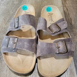 Autenti i Leather Sandals with Buckles